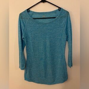 Old Navy Active Go Dry 3/4 Sleeve Shirt